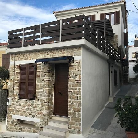 Villa Samos Marias' Stone House 1 à Karlovassi Extérieur photo